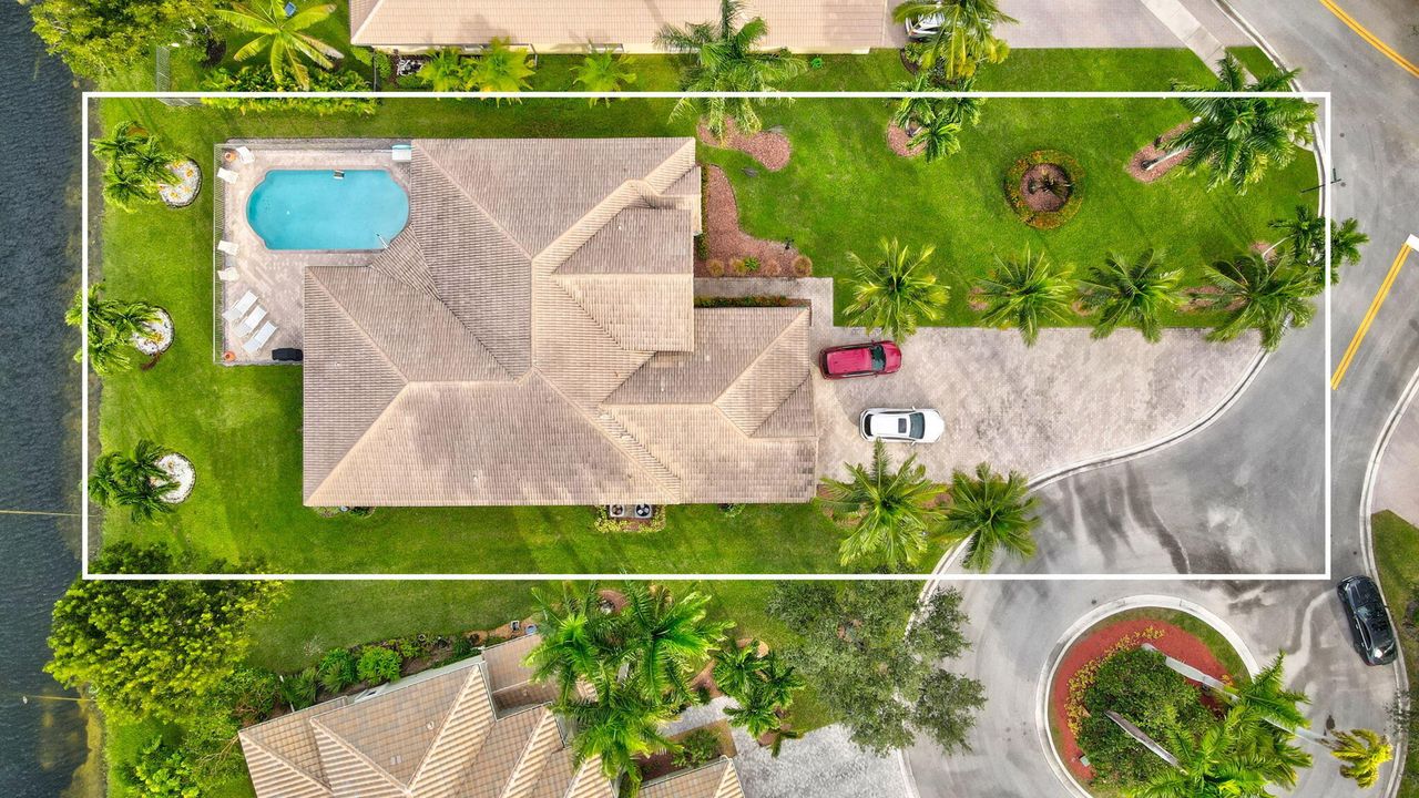 Activo con contrato: $950,000 (4 camas, 3 baños, 2846 Pies cuadrados)