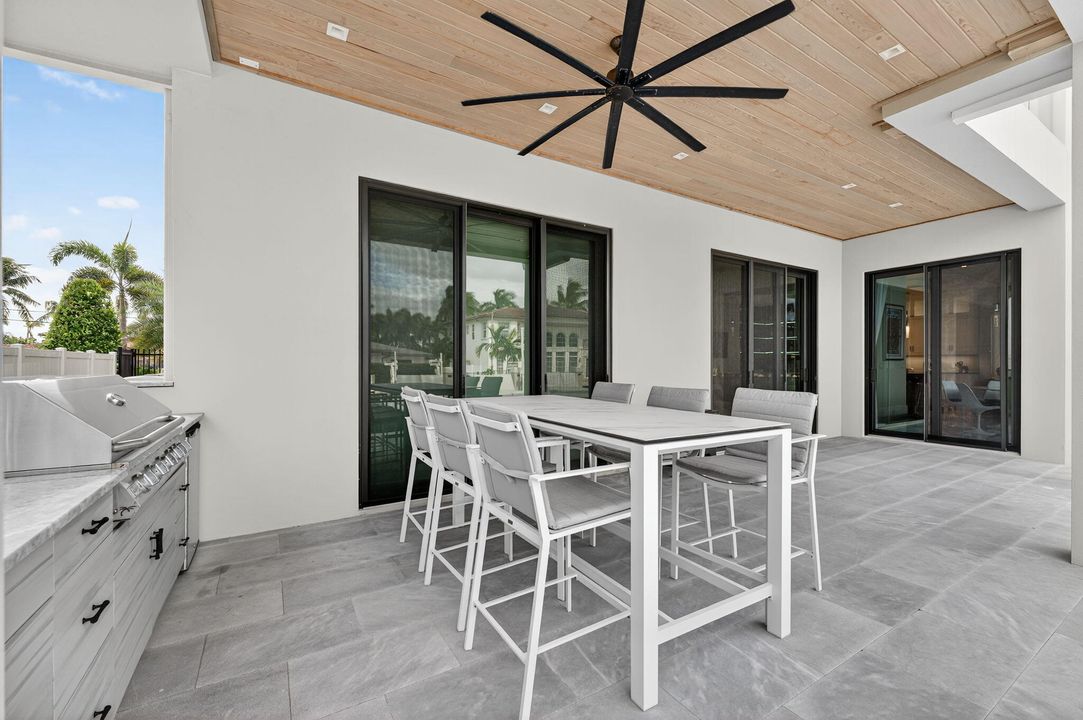 En Venta: $5,395,000 (5 camas, 5 baños, 5012 Pies cuadrados)