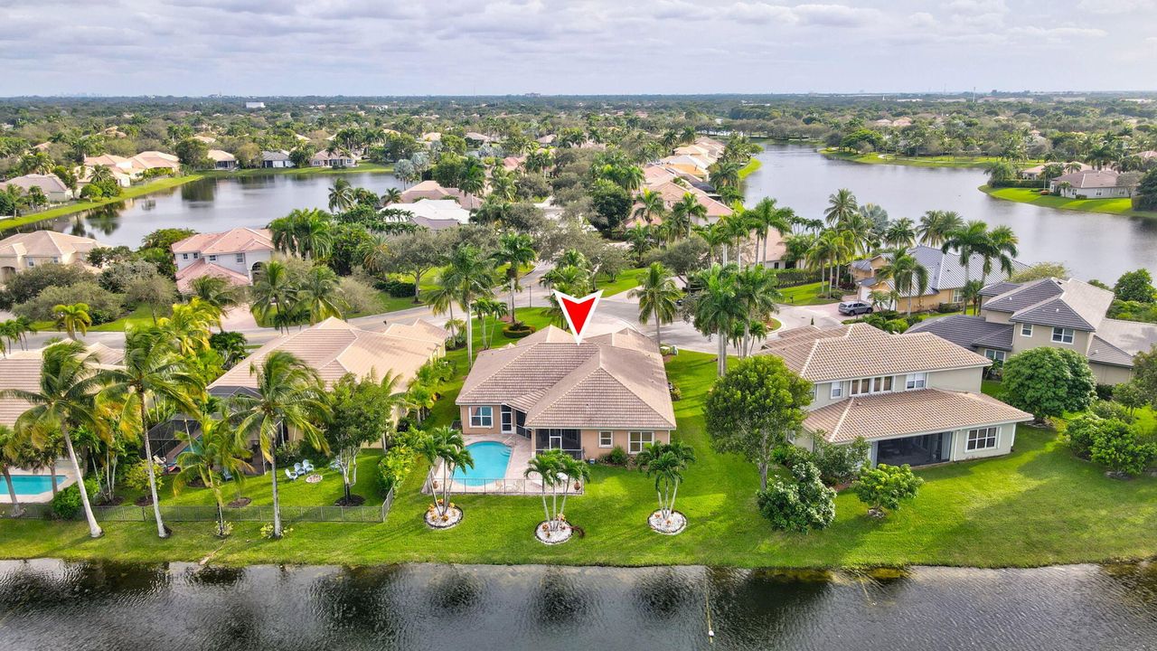 Activo con contrato: $950,000 (4 camas, 3 baños, 2846 Pies cuadrados)