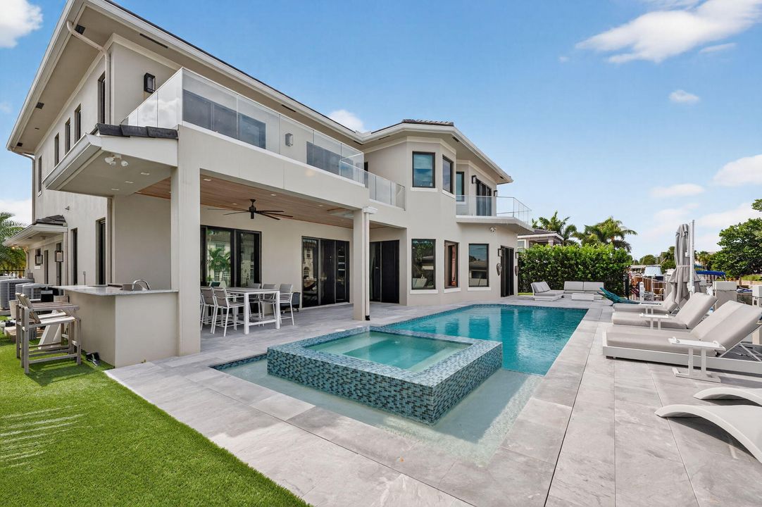 En Venta: $5,395,000 (5 camas, 5 baños, 5012 Pies cuadrados)