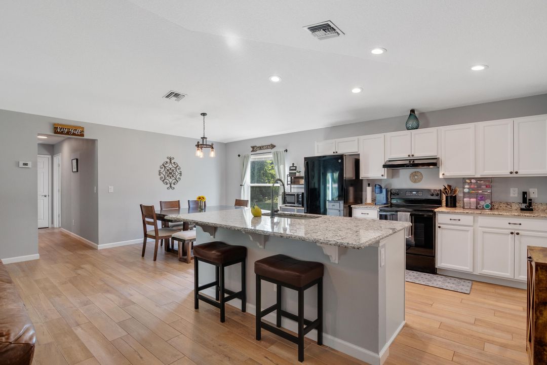 Active With Contract: $544,900 (3 beds, 2 baths, 1695 Square Feet)