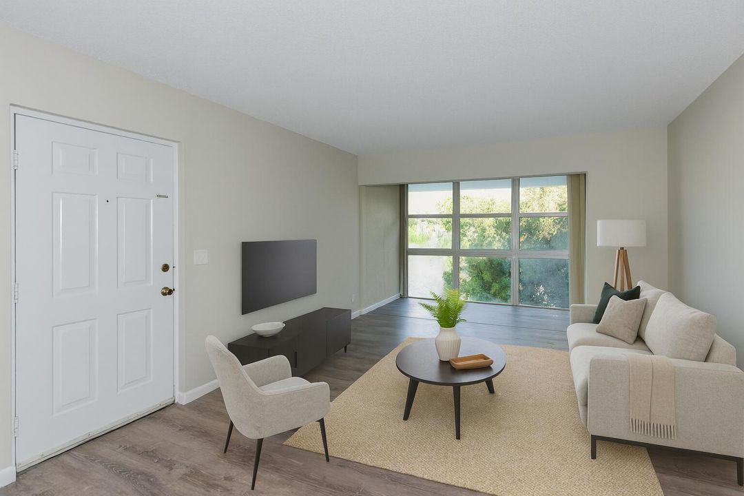 For Rent: $1,900 (2 beds, 2 baths, 964 Square Feet)