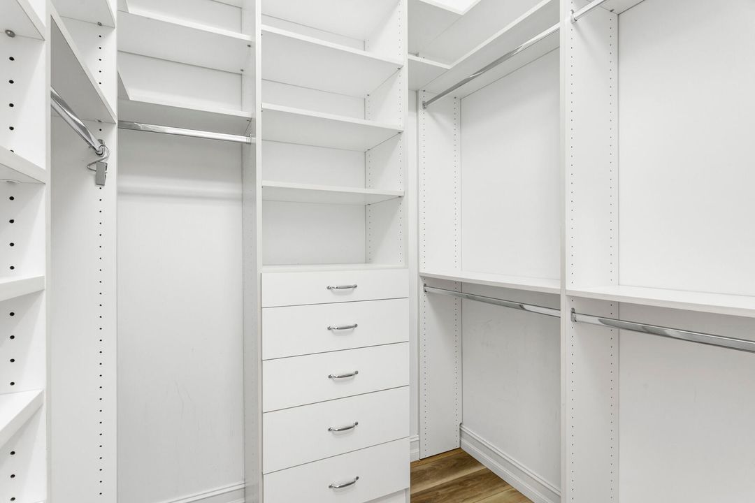 En Venta: $609,000 (3 camas, 3 baños, 2750 Pies cuadrados)