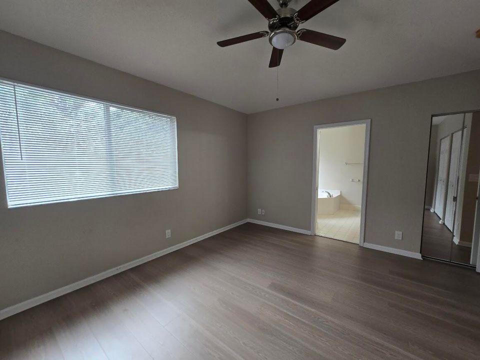 Под контрактом: $2,650 (3 спален, 2 ванн, 1651 Квадратных фут)