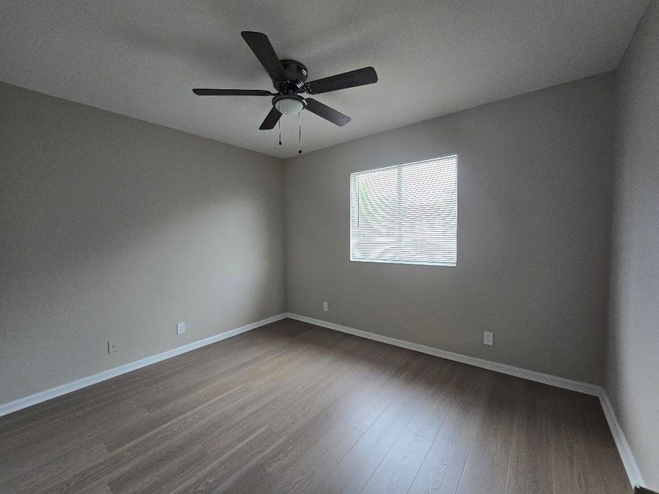 Под контрактом: $2,650 (3 спален, 2 ванн, 1651 Квадратных фут)