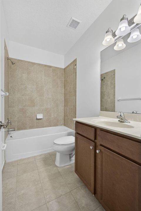 En Renta: $3,400 (3 camas, 2 baños, 1688 Pies cuadrados)