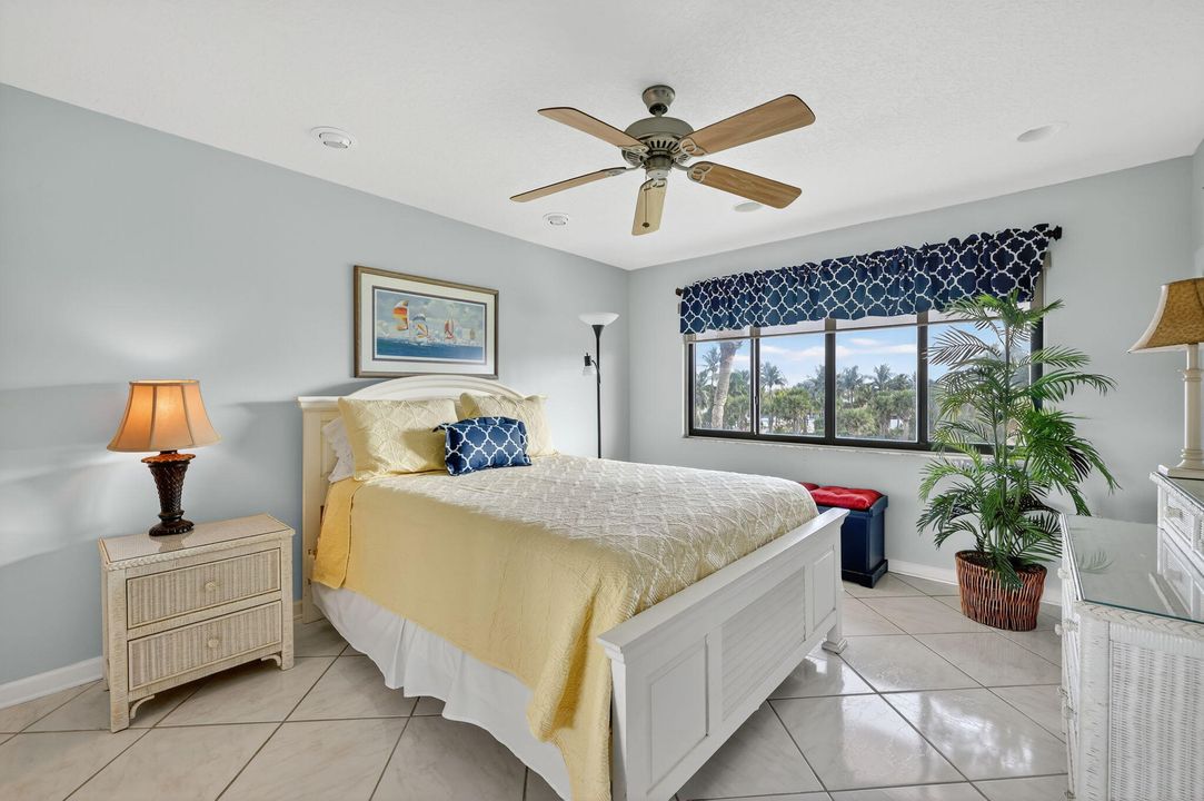 待售: $239,000 (1 贝兹, 1 浴室, 689 平方英尺)