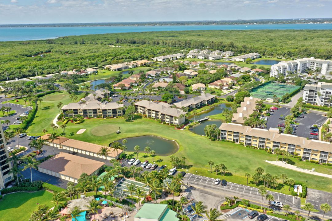 待售: $239,000 (1 贝兹, 1 浴室, 689 平方英尺)