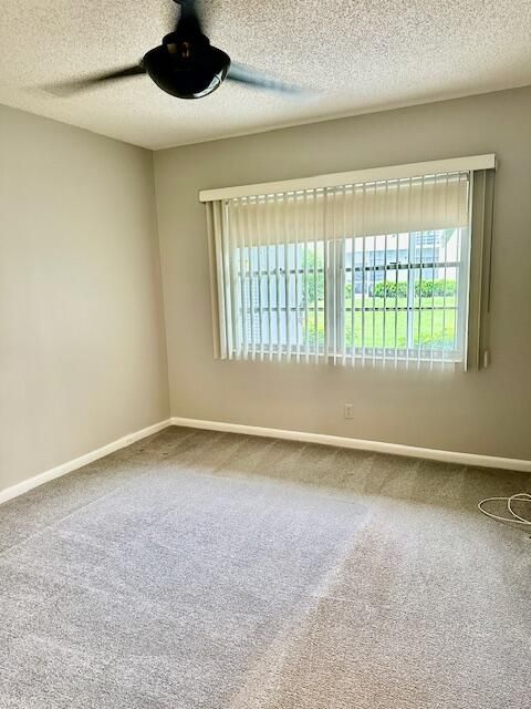 For Rent: $1,700 (2 beds, 1 baths, 835 Square Feet)