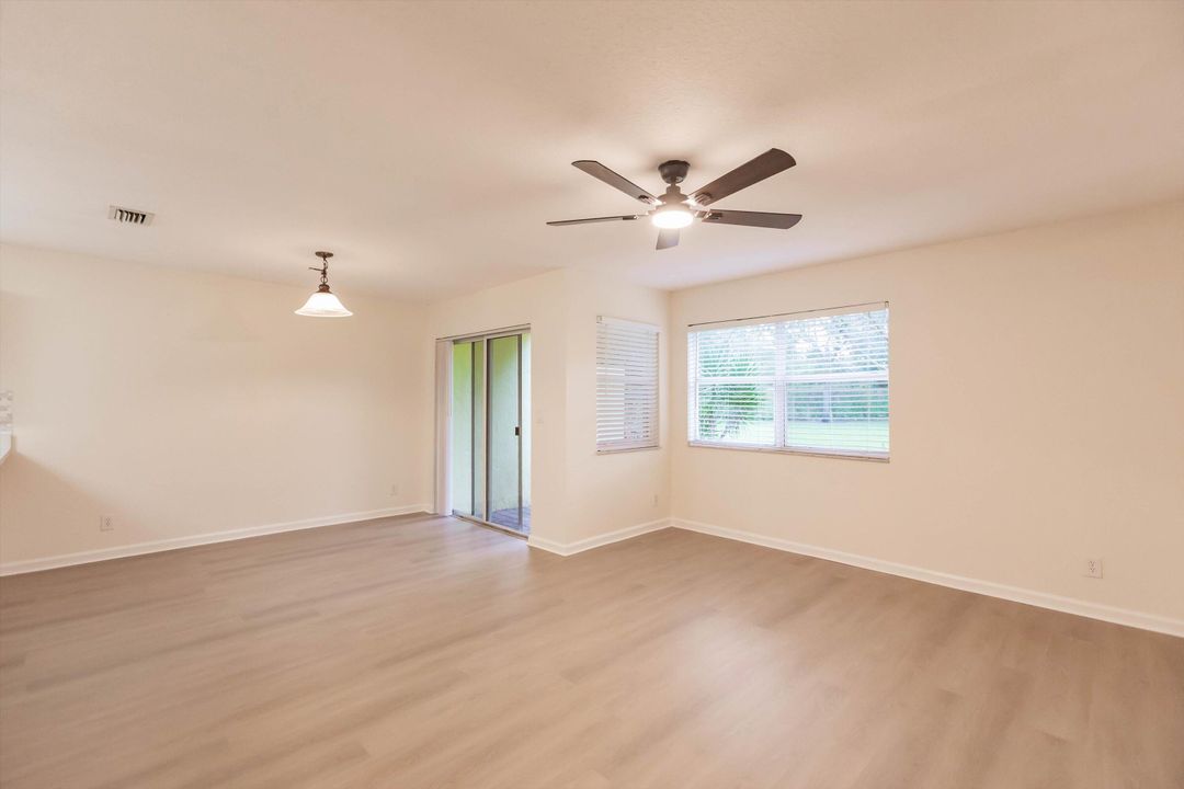 Active With Contract: $2,550 (3 beds, 2 baths, 1612 Square Feet)