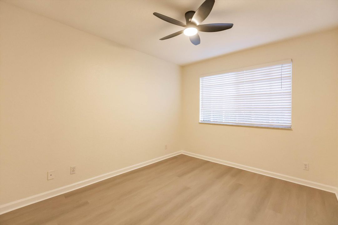 Active With Contract: $2,550 (3 beds, 2 baths, 1612 Square Feet)