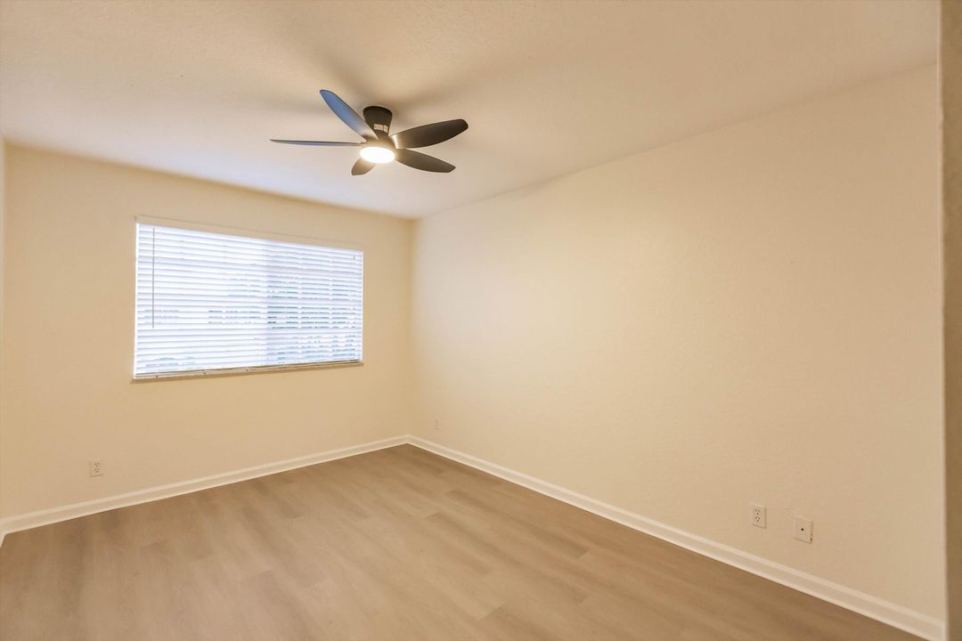 Active With Contract: $2,550 (3 beds, 2 baths, 1612 Square Feet)