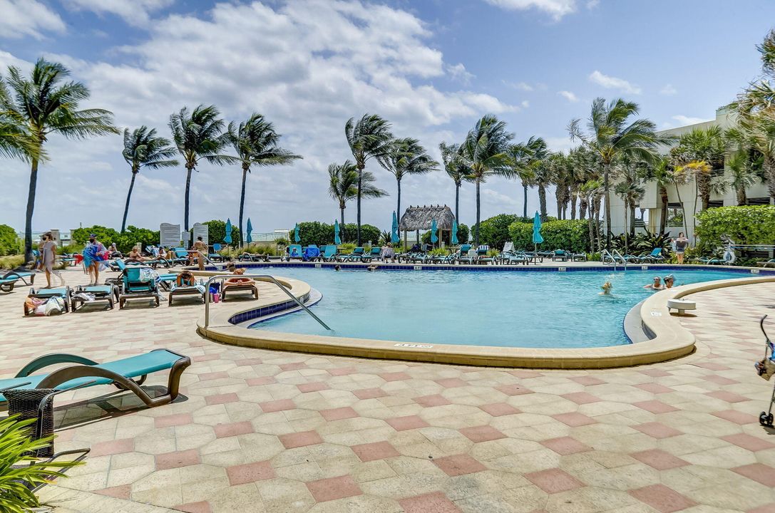 出租: $3,800 (2 贝兹, 2 浴室, 1176 平方英尺)