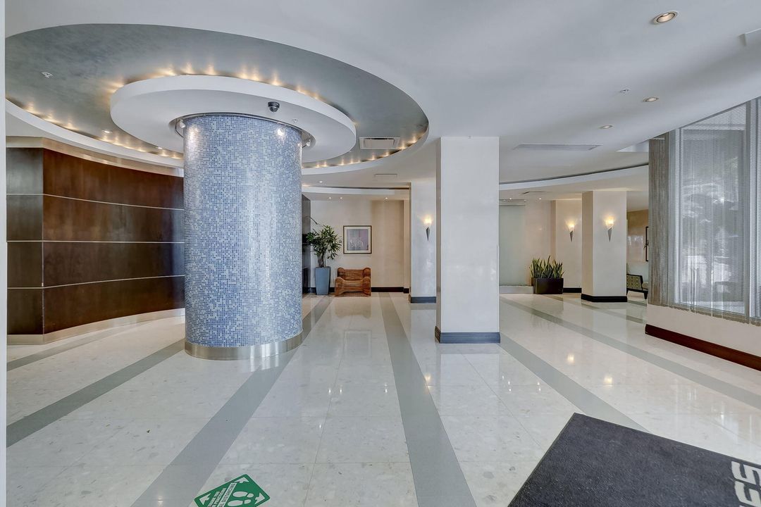 出租: $3,800 (2 贝兹, 2 浴室, 1176 平方英尺)