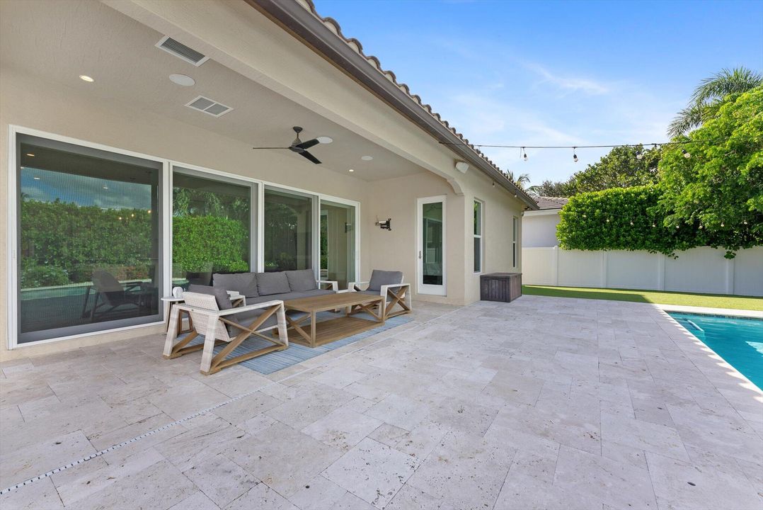 For Sale: $2,175,000 (5 beds, 3 baths, 2808 Square Feet)