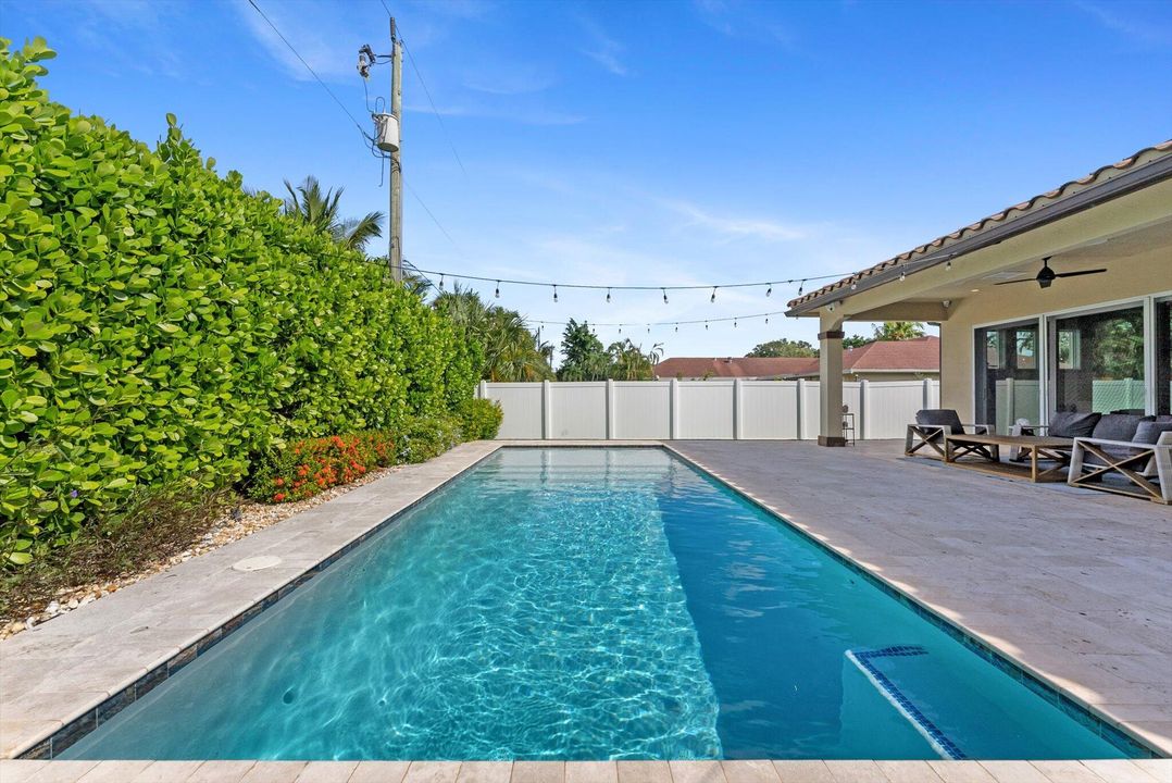 For Sale: $2,175,000 (5 beds, 3 baths, 2808 Square Feet)