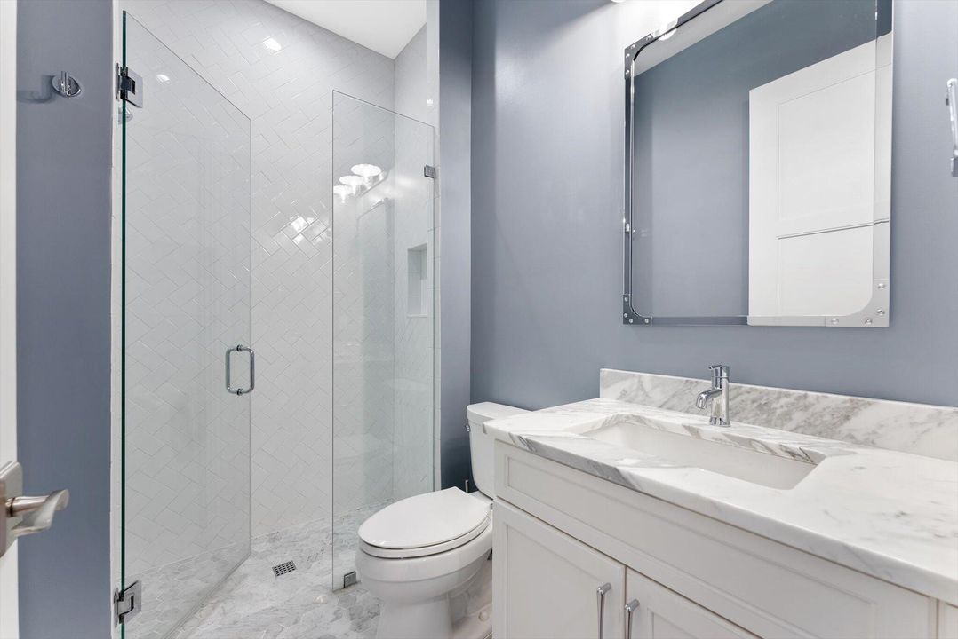 For Sale: $2,175,000 (5 beds, 3 baths, 2808 Square Feet)