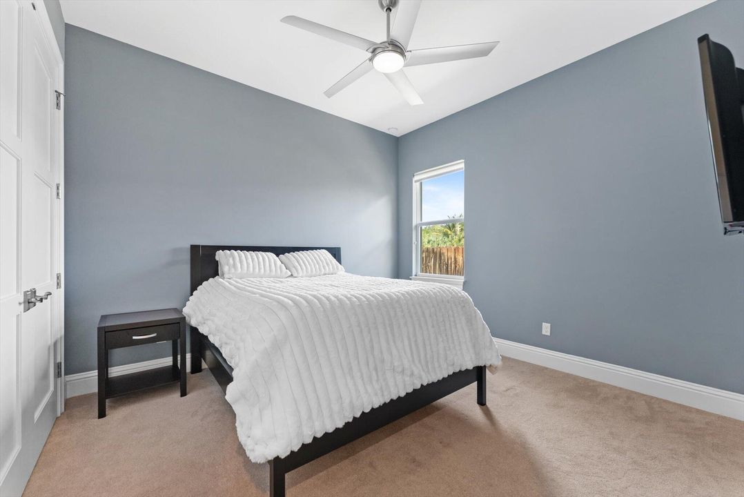 For Sale: $2,175,000 (5 beds, 3 baths, 2808 Square Feet)