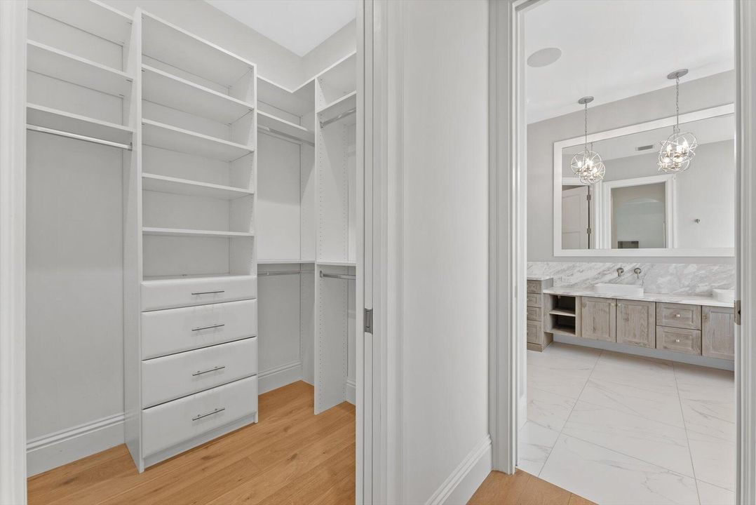 For Sale: $2,175,000 (5 beds, 3 baths, 2808 Square Feet)