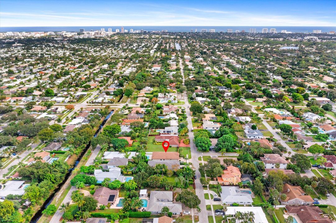 For Sale: $2,175,000 (5 beds, 3 baths, 2808 Square Feet)