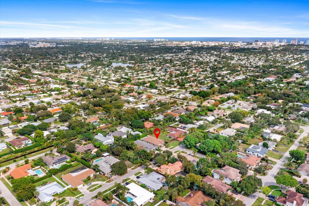 For Sale: $2,175,000 (5 beds, 3 baths, 2808 Square Feet)