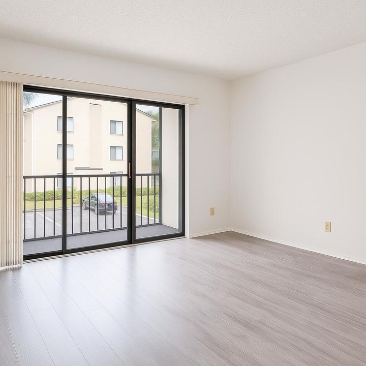 出租: $2,000 (2 贝兹, 2 浴室, 1005 平方英尺)