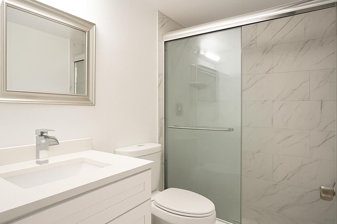 出租: $2,000 (2 贝兹, 2 浴室, 1005 平方英尺)