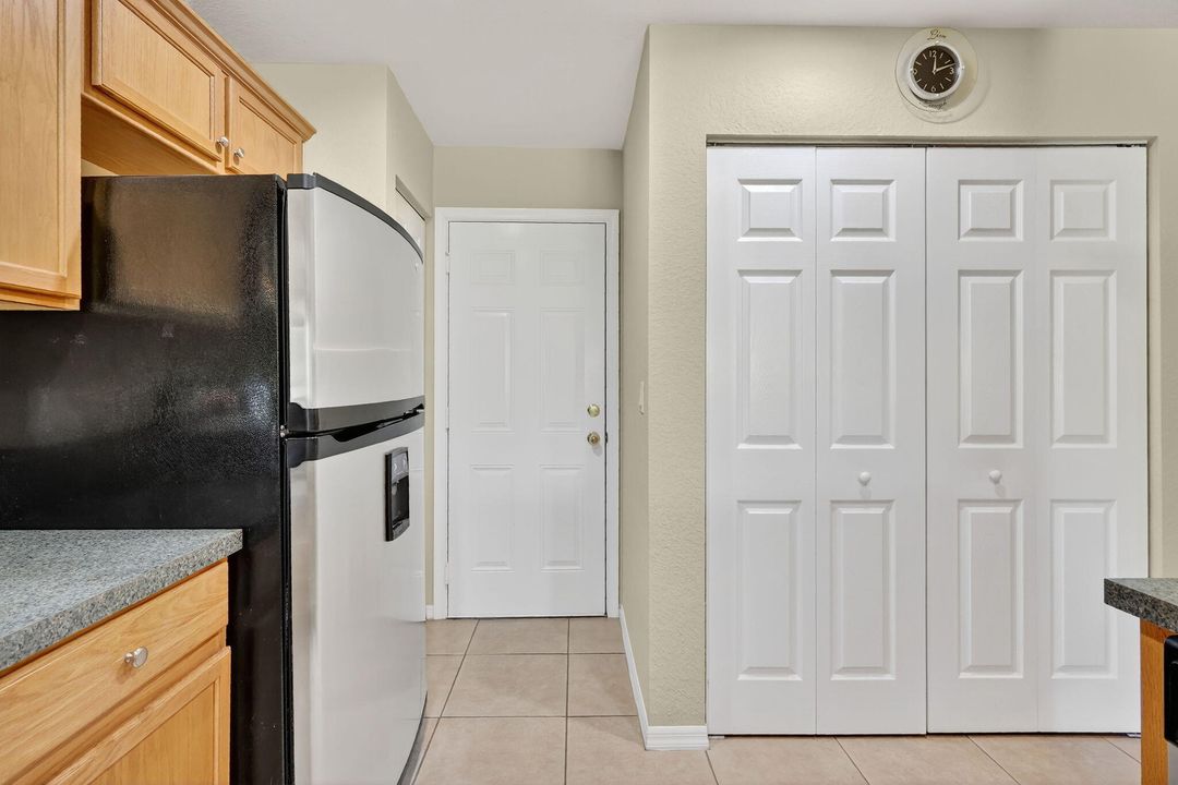 待售: $319,000 (3 贝兹, 2 浴室, 1248 平方英尺)