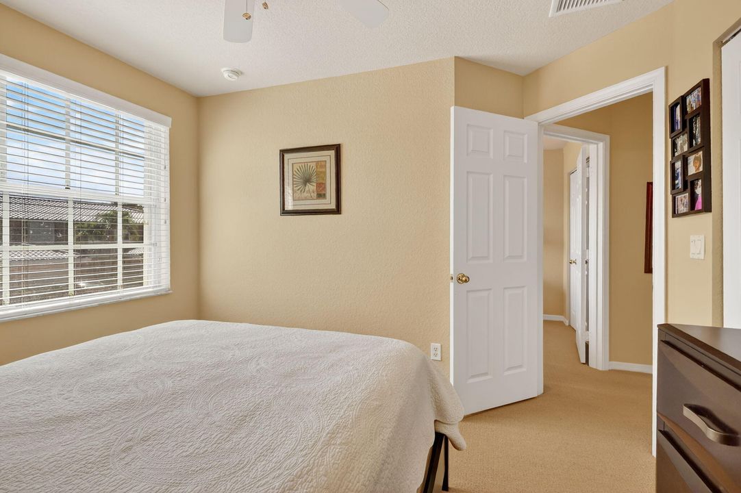 待售: $319,000 (3 贝兹, 2 浴室, 1248 平方英尺)