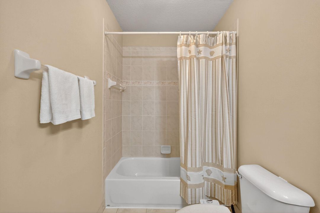 待售: $319,000 (3 贝兹, 2 浴室, 1248 平方英尺)