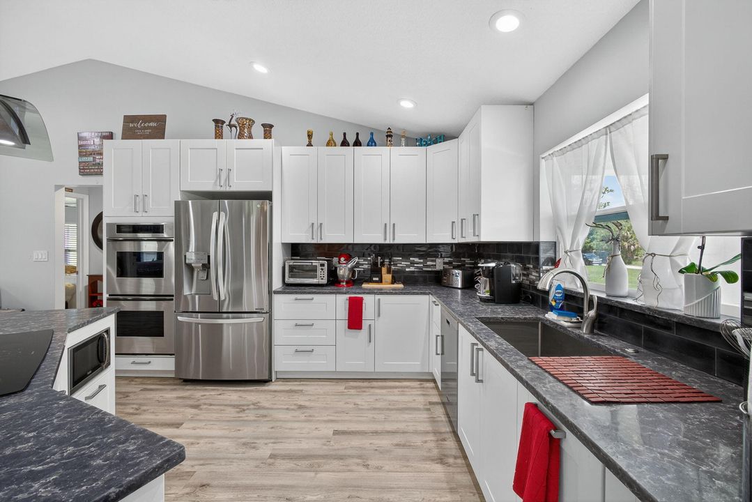 For Sale: $1,499,000 (3 beds, 3 baths, 1776 Square Feet)