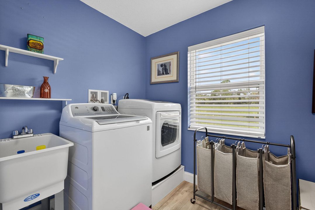 For Sale: $1,499,000 (3 beds, 3 baths, 1776 Square Feet)