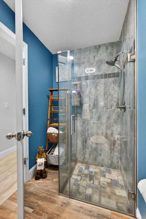 For Sale: $1,499,000 (3 beds, 3 baths, 1776 Square Feet)