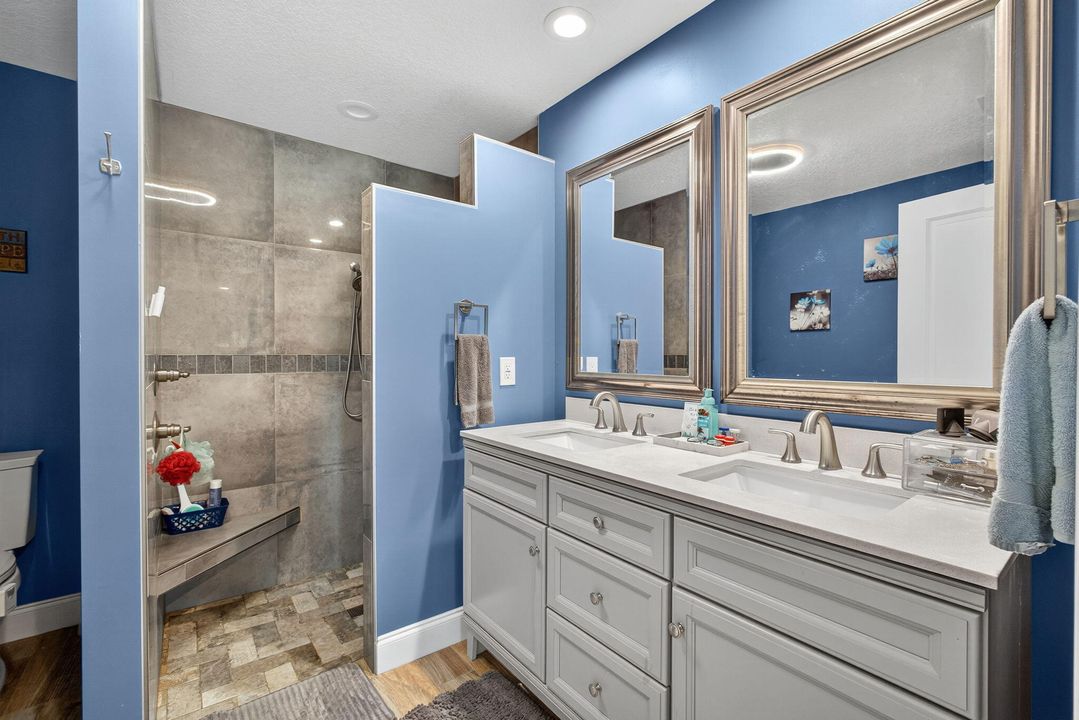 For Sale: $1,499,000 (3 beds, 3 baths, 1776 Square Feet)