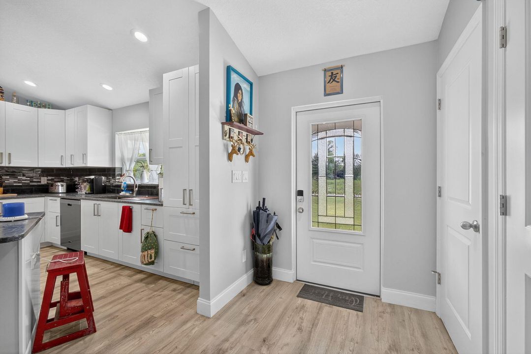 For Sale: $1,499,000 (3 beds, 3 baths, 1776 Square Feet)