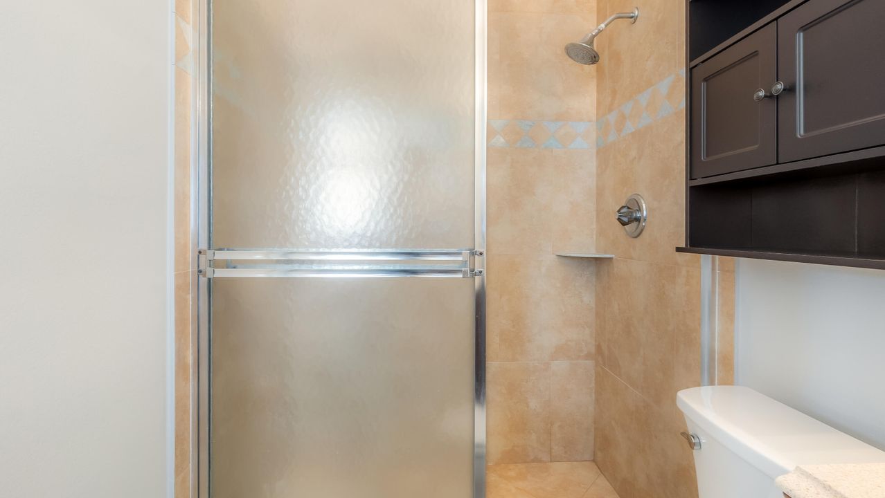 En Venta: $245,000 (2 camas, 2 baños, 950 Pies cuadrados)