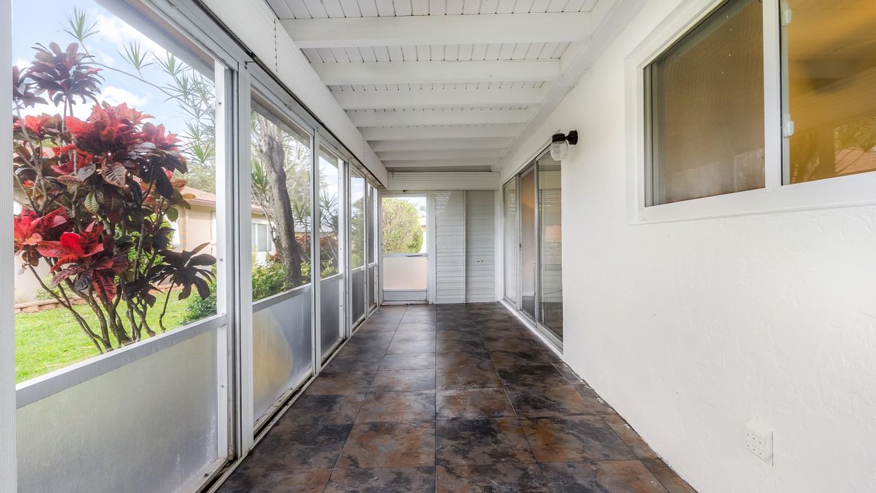 En Venta: $245,000 (2 camas, 2 baños, 950 Pies cuadrados)