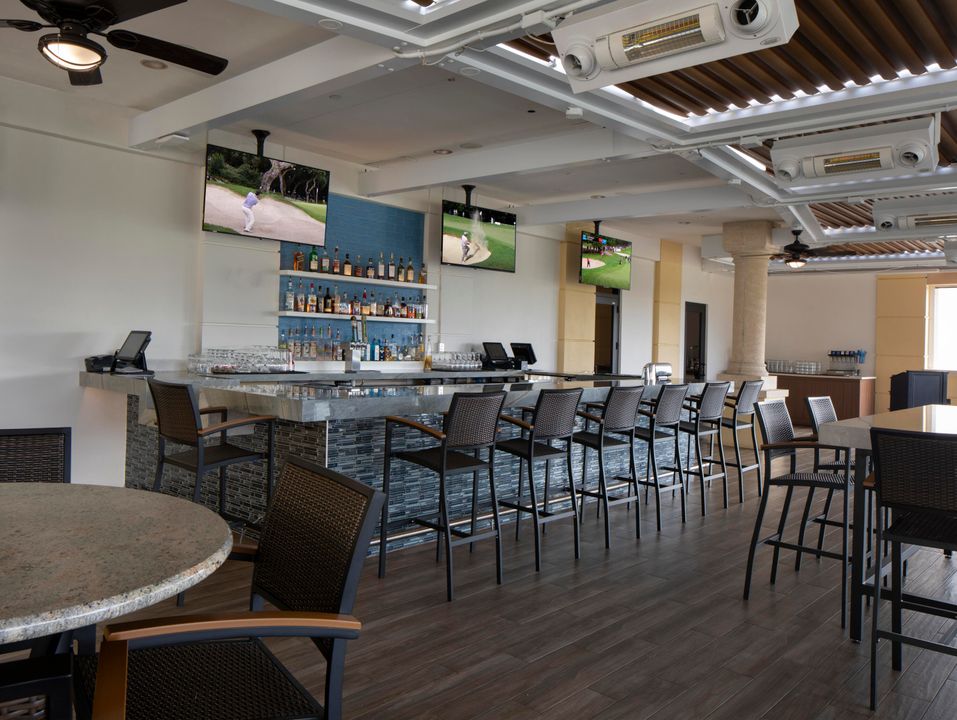 En Venta: $609,000 (3 camas, 3 baños, 2750 Pies cuadrados)