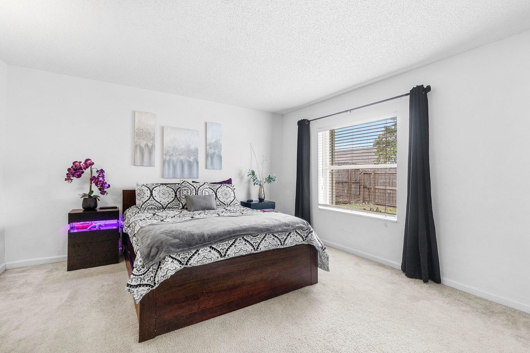 Active With Contract: $425,000 (3 beds, 2 baths, 1417 Square Feet)