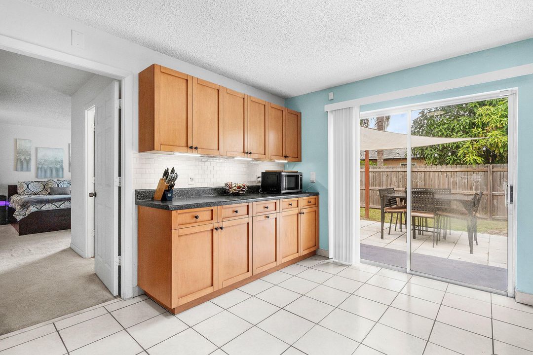 Active With Contract: $425,000 (3 beds, 2 baths, 1417 Square Feet)