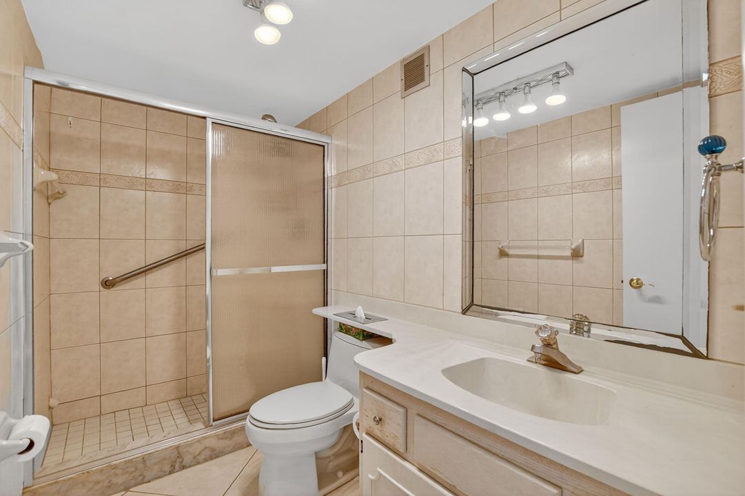 For Rent: $5,295 (3 beds, 2 baths, 1738 Square Feet)