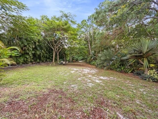 Activo con contrato: $1,395,000 (5 camas, 3 baños, 3092 Pies cuadrados)