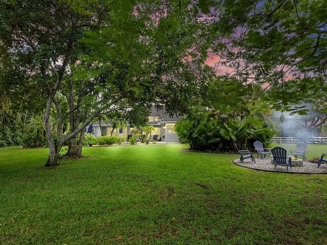 Activo con contrato: $1,395,000 (5 camas, 3 baños, 3092 Pies cuadrados)