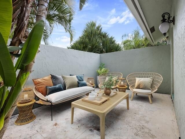 Activo con contrato: $1,395,000 (5 camas, 3 baños, 3092 Pies cuadrados)