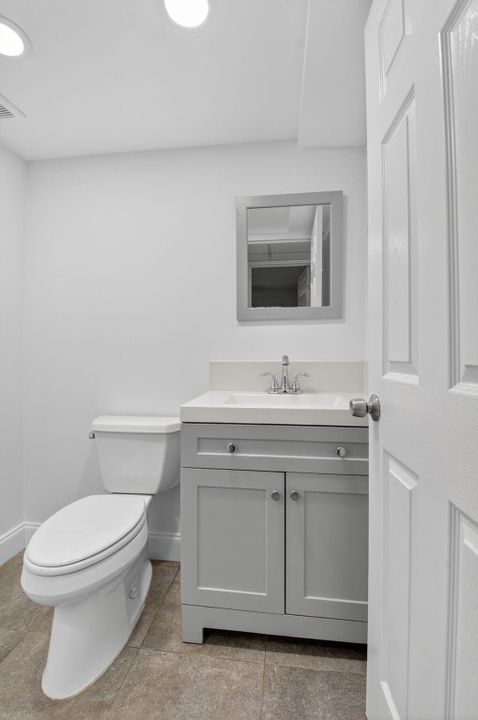 待售: $149,000 (2 贝兹, 2 浴室, 880 平方英尺)