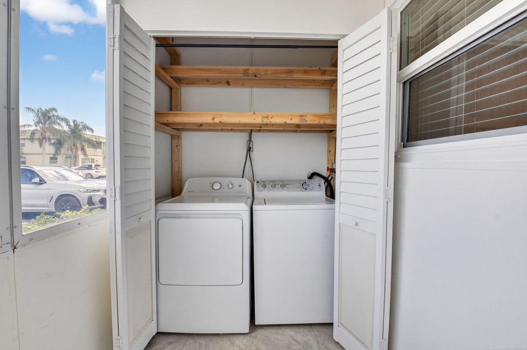 待售: $149,000 (2 贝兹, 2 浴室, 880 平方英尺)