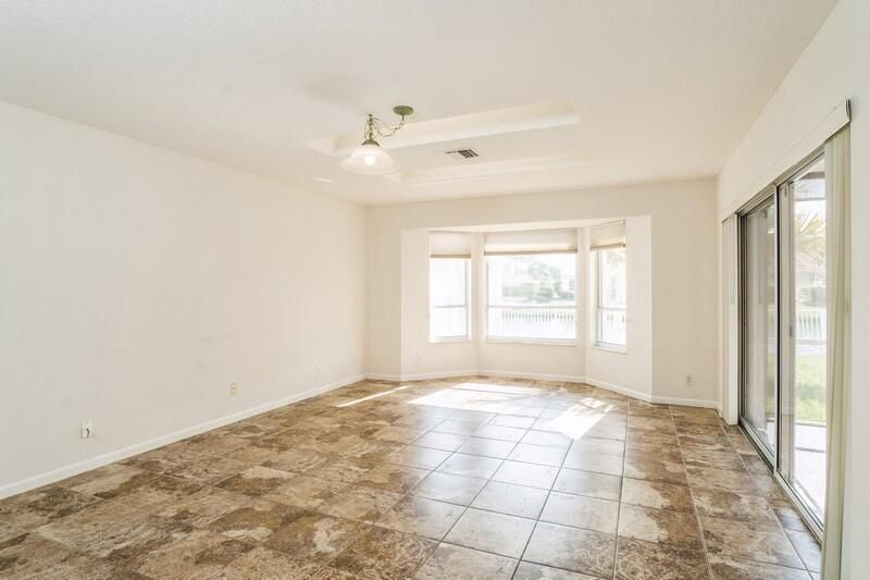 For Sale: $815,000 (3 beds, 2 baths, 1977 Square Feet)