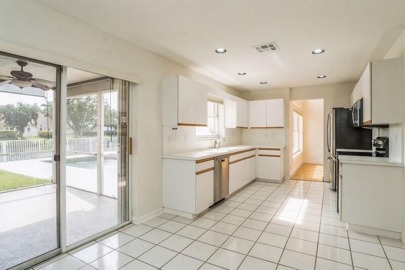 For Sale: $815,000 (3 beds, 2 baths, 1977 Square Feet)