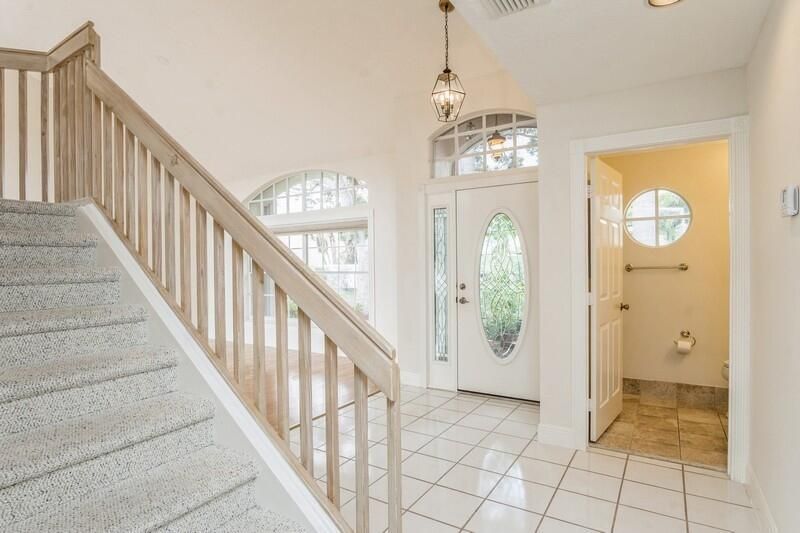 For Sale: $815,000 (3 beds, 2 baths, 1977 Square Feet)