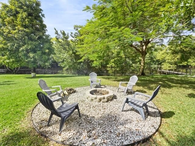 Activo con contrato: $1,395,000 (5 camas, 3 baños, 3092 Pies cuadrados)